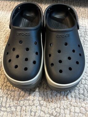 Crocs womens Classic stacked Clog size 8 never worn